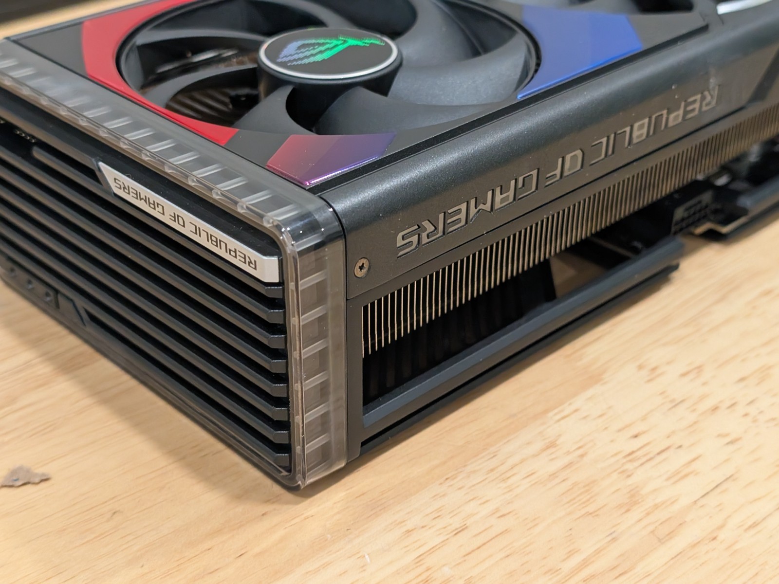 BH MENAWARKAN Kartu Grafis ASU - Rtx 4090 24Gb Graphics Card ulasan dan harga